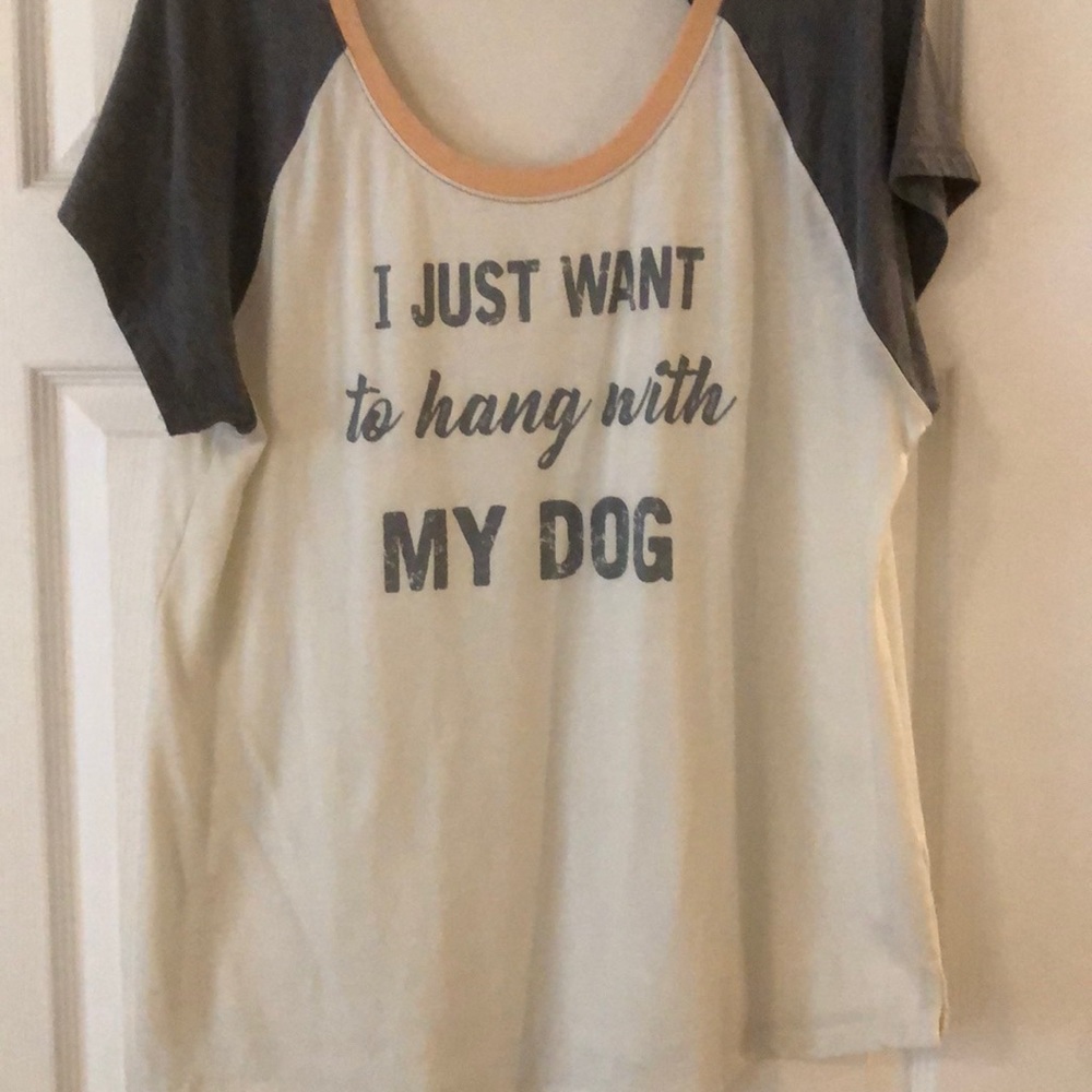 Maurice’s size XXL tee